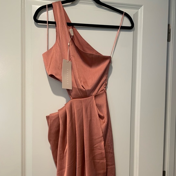 NEW Keepsake Closed MIDI Dress - Picture 3 of 3